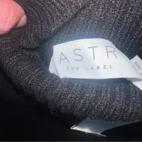 ASTR the Label Black Long Sleeve Ribbed Turtleneck Midi Sweater Dress Small NWT - Picture 3 of 9